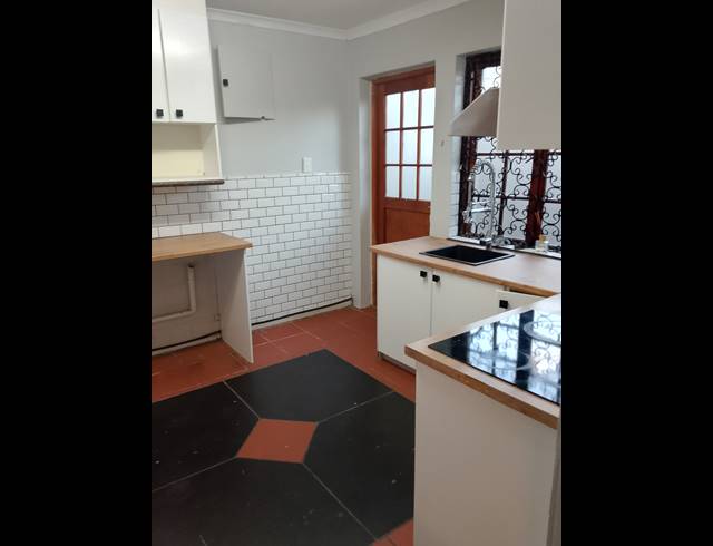 2 bed property to rent in SUNRIDGE